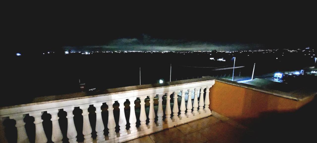 Roxy Alto Belvedere Cogna Buitenkant foto